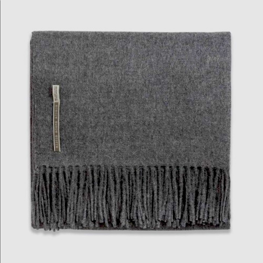NEW Alicia Adams Alpaca Classic Throw